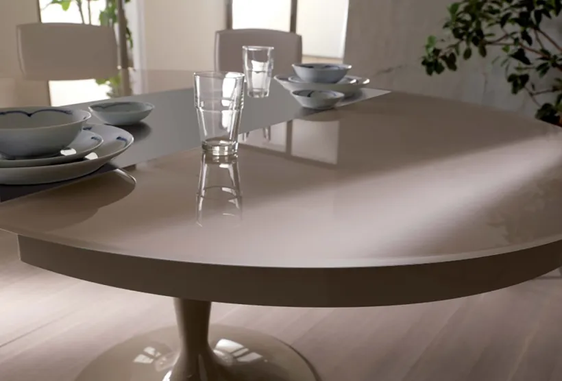 Eclipse Extending Dining Table Seats 6 to 8 guests, Made in Italy Eclipse Extending Dining Table Seats 6 to 8 guests, Made in Italy