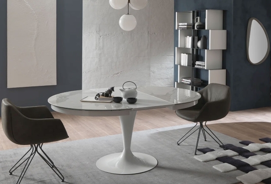Eclipse Extending Dining Table Seats 6 to 8 guests, Made in Italy