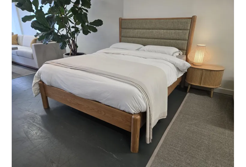 Willow King Size Storage Bed with Solid Oak Frame