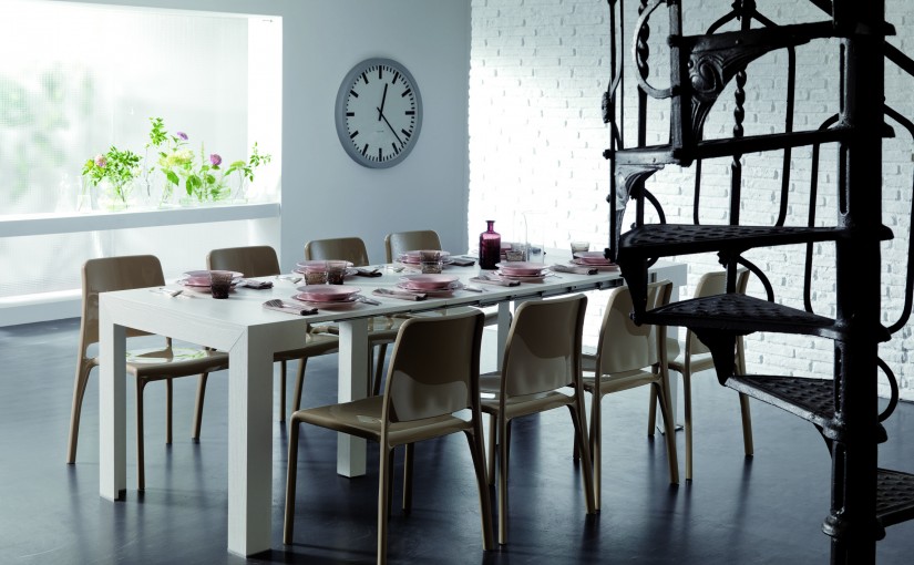 Console, an extending table that seats 10