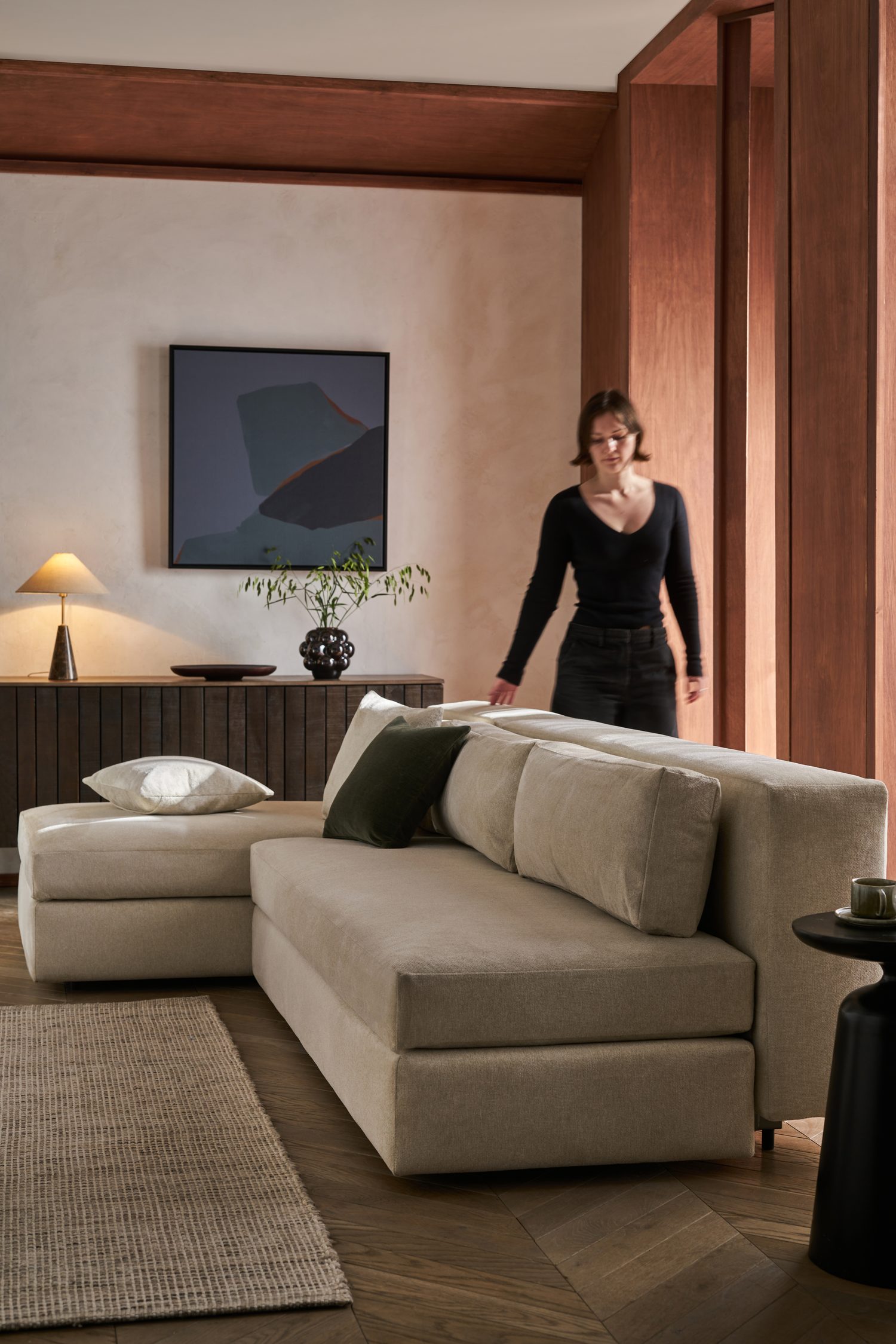 Piano sofa — armless silhouette