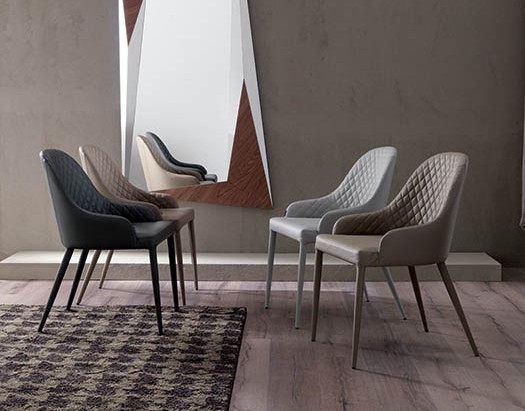 The Betta is available in a variety of different leather colours