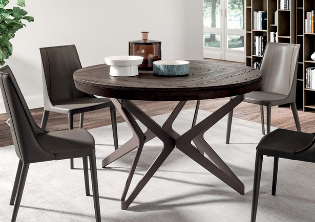 Furl clever dining table