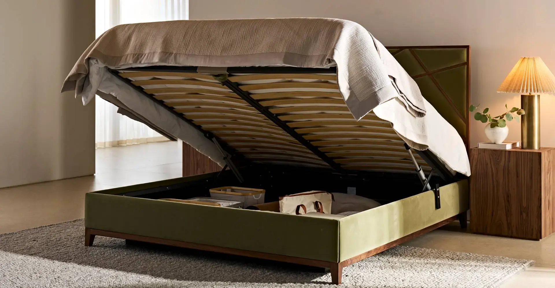 <p>Storage Beds</p>
