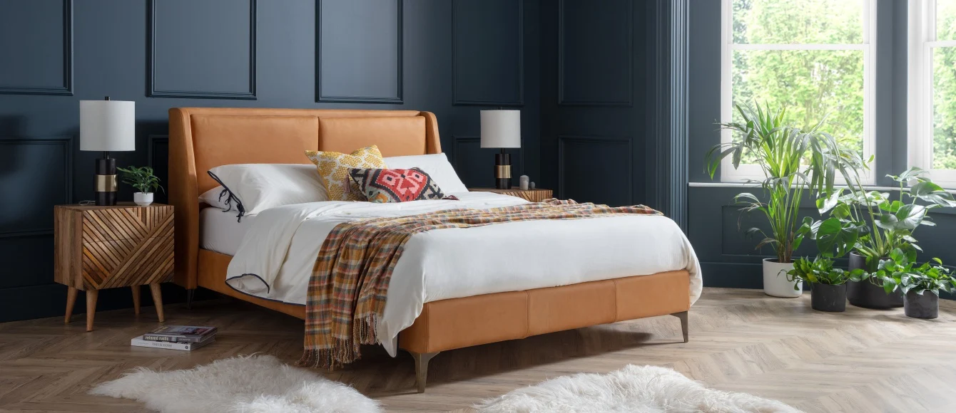 <h2>Solid Wood <span>Ottoman Beds</span></h2>