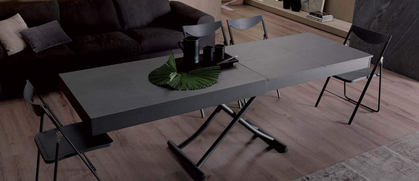 Coffee table that transforms into a dining table